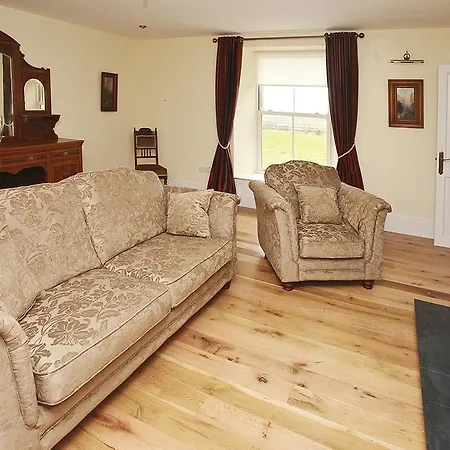 Brownes Farm House- Relisted For 2022